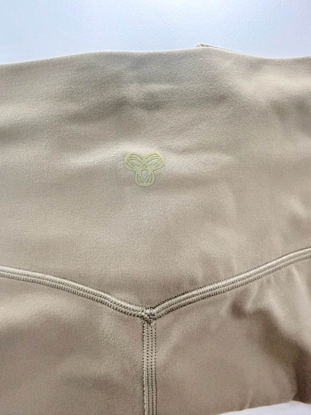 Aritzia Butter Soft Cheeky Hi-Rise 3" Short | Turner Taupe - Picture 5 of 7